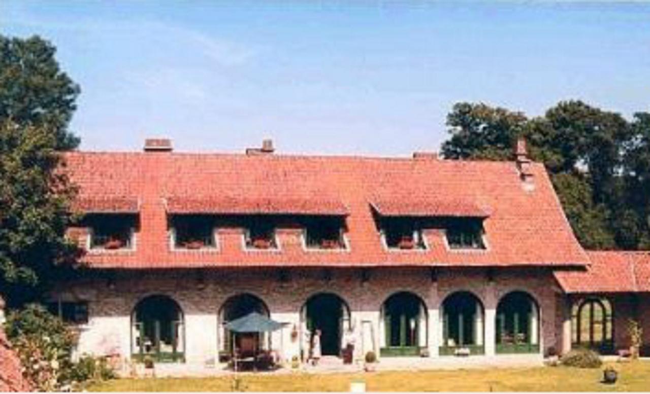 Manoir De Bois En Ardres Bed & Breakfast Eksteriør bilde
