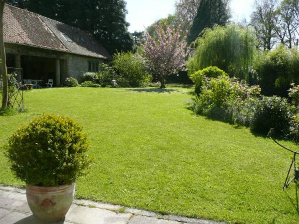 Manoir De Bois En Ardres Bed & Breakfast Eksteriør bilde