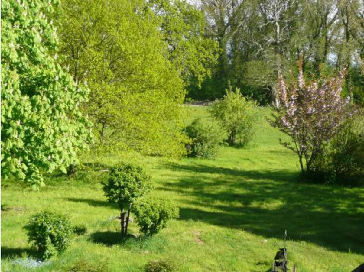 Manoir De Bois En Ardres Bed & Breakfast Eksteriør bilde