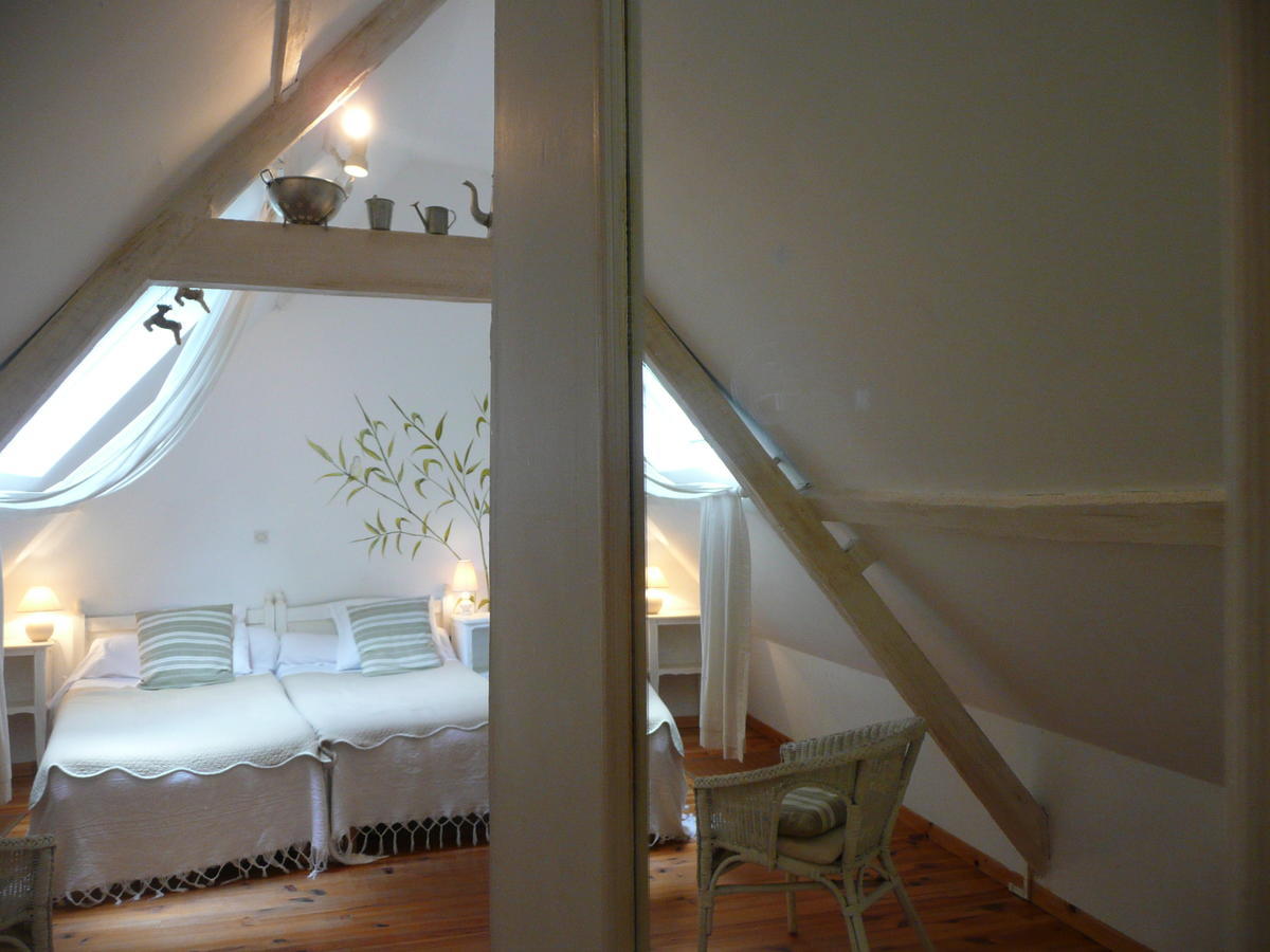 Manoir De Bois En Ardres Bed & Breakfast Rom bilde